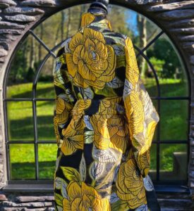 "kollane roos " kimono/mantel d 22/9 (jacguard kangas)