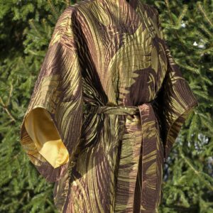 kimono d 14 "tiivad" pruunil (pikem nurgaga käis)